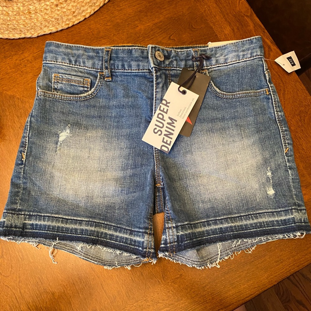 GAP High Stretch Distressed Midi Jean Shorts - NWT